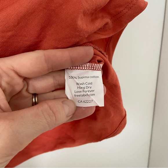 Free Label Morgan Tee Spiced Peach Small - Picture 4 of 5